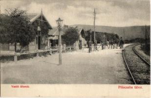 1910 Piliscsaba, Piliscsabai tábori vasútállomás katonákkal. Kiadja Kriston József