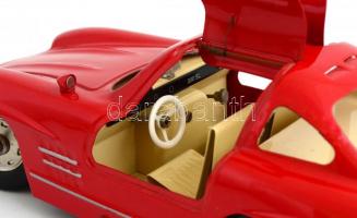 Mercedes Märklin SL300 játékautó, óraműves, kinyitható, fékezhető, (Győri Lemezgyár) felhúzhatós, ku...