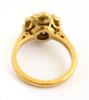 Arany (Au) gyűrű 14 K zafirral és brillekkel. Jelzett Bruttó 6,32 g, m: 54