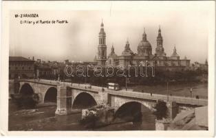 Zaragoza, Saragossa; El Pilar y el Puente de Piedra / bridge, tram (EK)