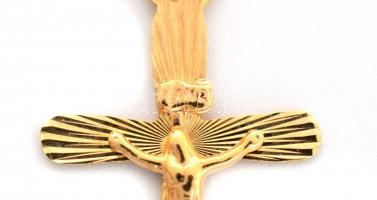14k arany (Au) kereszt medál. jelzett 0,68 g 3 cm