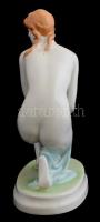 Zsolnay porcelán akt, kézzel festett, jelzett, kis kopásnyomokkal, m: 22,5 cm