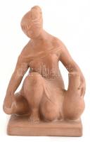 Kucs Béla (1925-1984): Nő korsóval. Kerámia figura, jelzett, kopásnyomokkal, m: 24 cm