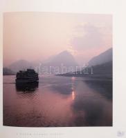 Philip Wilkinson: Jangce. Antóni Csaba fordítása. Hn., 2006, Kossuth Kiadó. Színes fotókkal gazdagon...