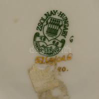 Zsolnay pillangó mintás kínáló. Kézzel festett, jelzett, hibátlan d: 13 cm