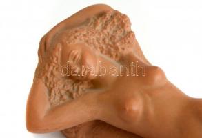 Gondos József (1909-1987): Fekvő akt. Terrakotta, jelzett, h:32 cm