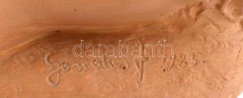 Gondos József (1909-1987): Fekvő akt. Terrakotta, jelzett, h:32 cm