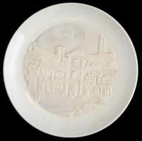 Herendi jelzéssel ellátott porcelán fali dísztál, fény felé tartva láthatóvá válik a mintája / Herend hold to light chinaware plate d:15,5 cm