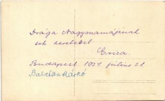 1924 Balatonszárszó, fürdőző család. photo