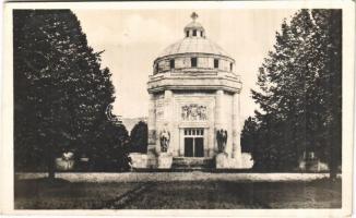 1943 Krasznahorkaváralja, Krásnohorské Podhradie; mauzóleum / mausoleum