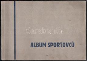 1933 Album Sportovcu sporteredményeket tartalmazó album, beragasztott gyűjtőképekkel, csehszlovák sportolókról