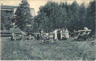 1914 Szliács, Sliac; Napfürdő / Sonnenbad / sunbathing, sunbathers, spa (EK)