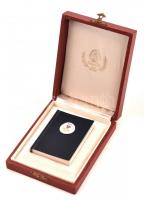 Dr. Sikota Győző: Herendi porcelán. Bp., 1980, Kiadói műbőr kötésben, dísztokban, virág mintás porce...