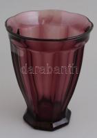 Bíborszínű üveg váza, m: 18 cm, d: 14 cm