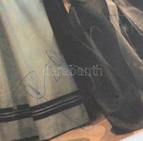 Bessenyei Ferenc színművész aláírása őt ábrázoló újságkivágáson + előadás jegy