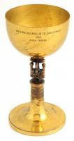 MHSZ BHG Buvárklub 25. jubileumára feliratú iparművészeti réz kupa, kopásokkal, m: 21 cm