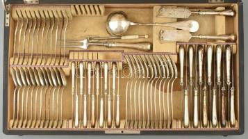 XX. sz eleje: Paar János 12 személyes ezüst (Ag) evőeszköz készlet. 65 darabos. Mesterjegyes, jelzet...