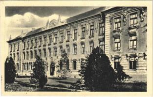 1939 Érsekújvár, Nové Zámky; gimnázium / grammar school