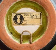 Zsűrizett, iparművész kerámia tál. Kézzel festett, címkével jelzett, hibátlan. d: 20 cm