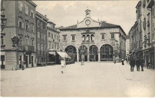 Pola, Pula; Foro / street view, shops. Phot. Alois Beer. Verlag F.W. Schrinner