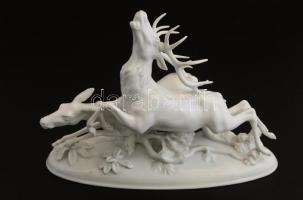 Augarten, Wien porcelán szarvas figura. Fehér mázas, jelzett, hibátlan 26x20,5 cm