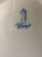 Augarten, Wien porcelán szarvas figura. Fehér mázas, jelzett, hibátlan 26x20,5 cm