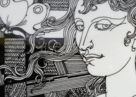 Hollóházi Szász Endre által tervezett mintával díszített porcelán bonbonniere. "Pillangó",...