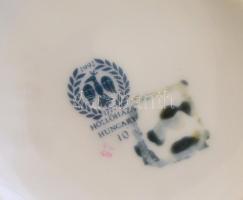 Hollóházi Jurcsák László tervezte váza, matricás, jelzett, hibátlan, m: 10,5 cm