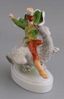 Herendi János vitéz a griffmadáron, kézzel festett, jelzett, apró kopásnyomokkal, m:20,5 cm, h:17 cm