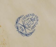 Herendi János vitéz a griffmadáron, kézzel festett, jelzett, apró kopásnyomokkal, m:20,5 cm, h:17 cm