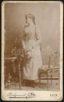 cca 1890 Eger, Perlgrund Lajos: nő fotója vizitkártya / cdv