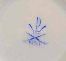 Herendi rózsás bonbonier, kézzel festett, jelzett, rózsán  lepattanással, m: 7,5 cm, d: 7,5 cm