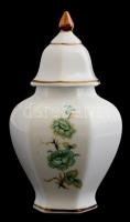 Hollóházi porcelán urna, matricás, jelzett, apró kopásokkal, m: 16 cm