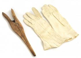 1 pár bőr kesztyű és régi fa kesztyűtágító