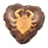 Szív alakú, rákmintájú fém szelence, 3,5x4x4 cm