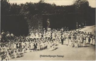 Wien, Vienna, Bécs; Kinderhuldigungs Festzug. B.K.W.I.