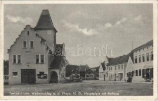 Weikertschlag an der Thaya, Hauptplatz mit Rathaus / main square, town hall, shops (crease)