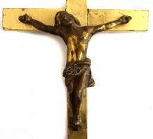 Fali fém korpusz, fa feszületen, bal kéz laza, csavar hiányzik, 27,5x12,5 cm