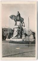 1944 Kolozsvár, Cluj; Mátyás király szobor. leporellólap (sérült belső) / Matthias Corvinus, Mathias Rex statue. leporellocard (damaged inside) (b)
