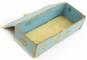 Régi doboz, papír, cérnafűzéssel, üveg betétekkel alul és felül, karácsonyi képeslap témájú betéttel...