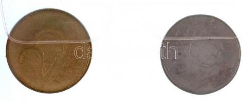 21db vegyes magyar és külföldi fémpénz 2db kis műbőr érmeberakó albumba rendezve, közte német, lengy...