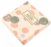 Coaster "Ukiyoe" 8 db japán kép kartonlapon, egyiken kis kopás, eredeti dobozban, 9,5x9,5 ...