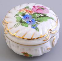 Herendi virág mintás porcelán bonbonier, kézzel festett, jelzett, hibátlan, d: 8 cm, m: 5,5 cm