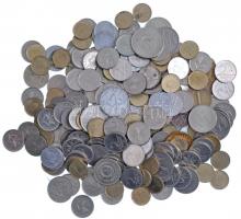 ~690g vegyes, külföldi és magyar érmetétel műanyag dobozban T:vegyes ~690g mixed, foreign and Hungarian coin lot in a plastic box C:mixed