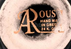 2 db aranyozott porcelán görög dísztárgy. kiöntő és parfümös üveg. 10 cm, 8 cm