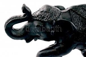 3 db elefánt figura őrleményből m: 8, 8, 4 cm