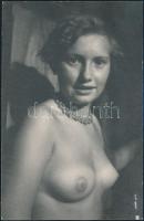 Nyakláncos meztelen lány / Erotic nude girl with necklace. photo (14×9 cm) (ragasztónyom / gluemark)