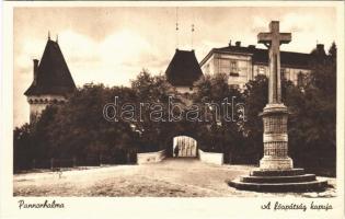 Pannonhalma, Főapátság kapuja