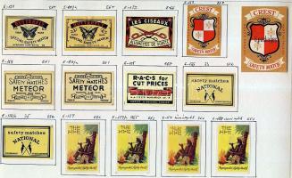 1192 darabos lengyel gyufacímke-gyűjtemény iratrendezőben