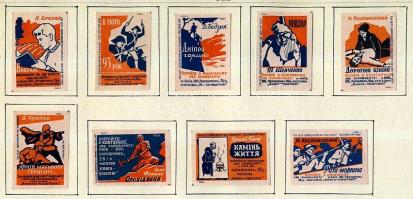 763 darabos lengyel gyufacímke-gyűjtemény iratrendezőben